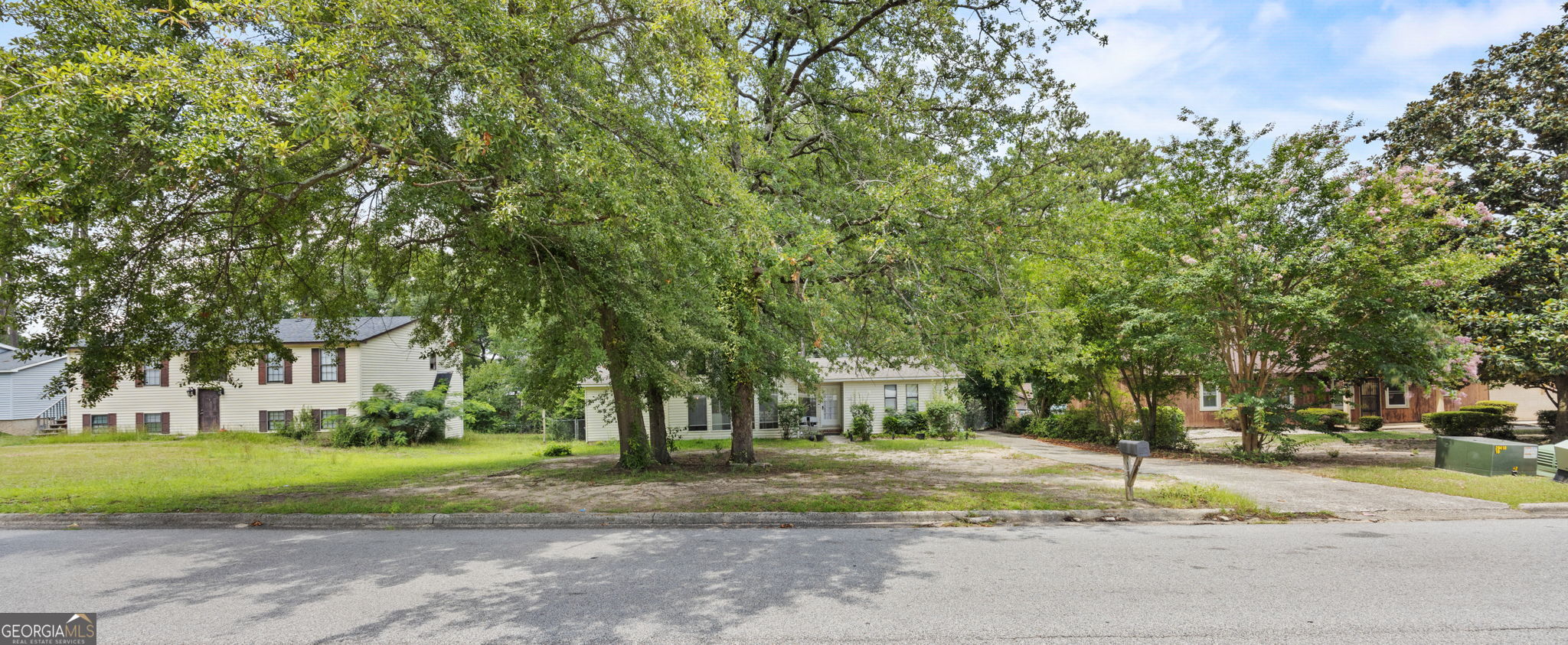 2169 Pepperidge Drive Property Photo 3