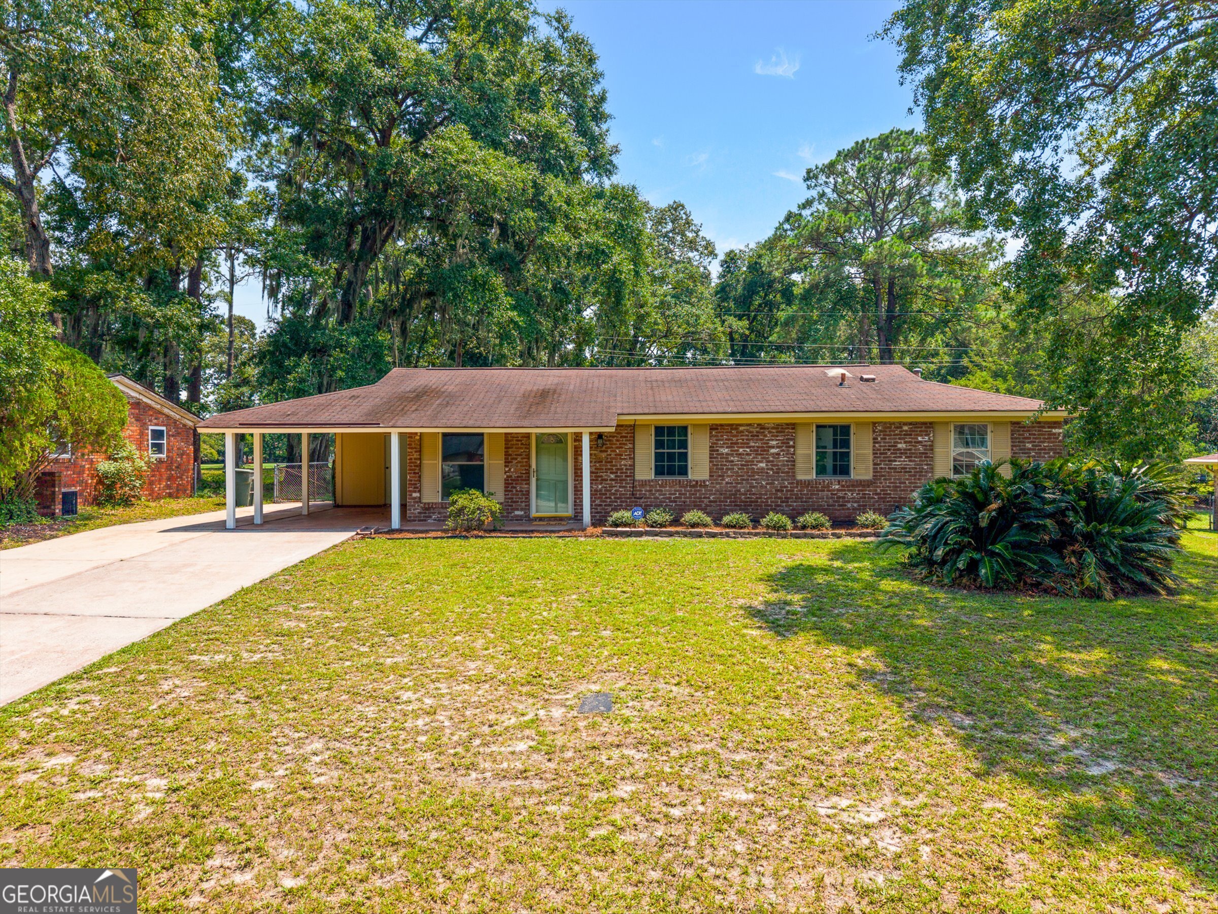 417 Willow Road Property Photo 1