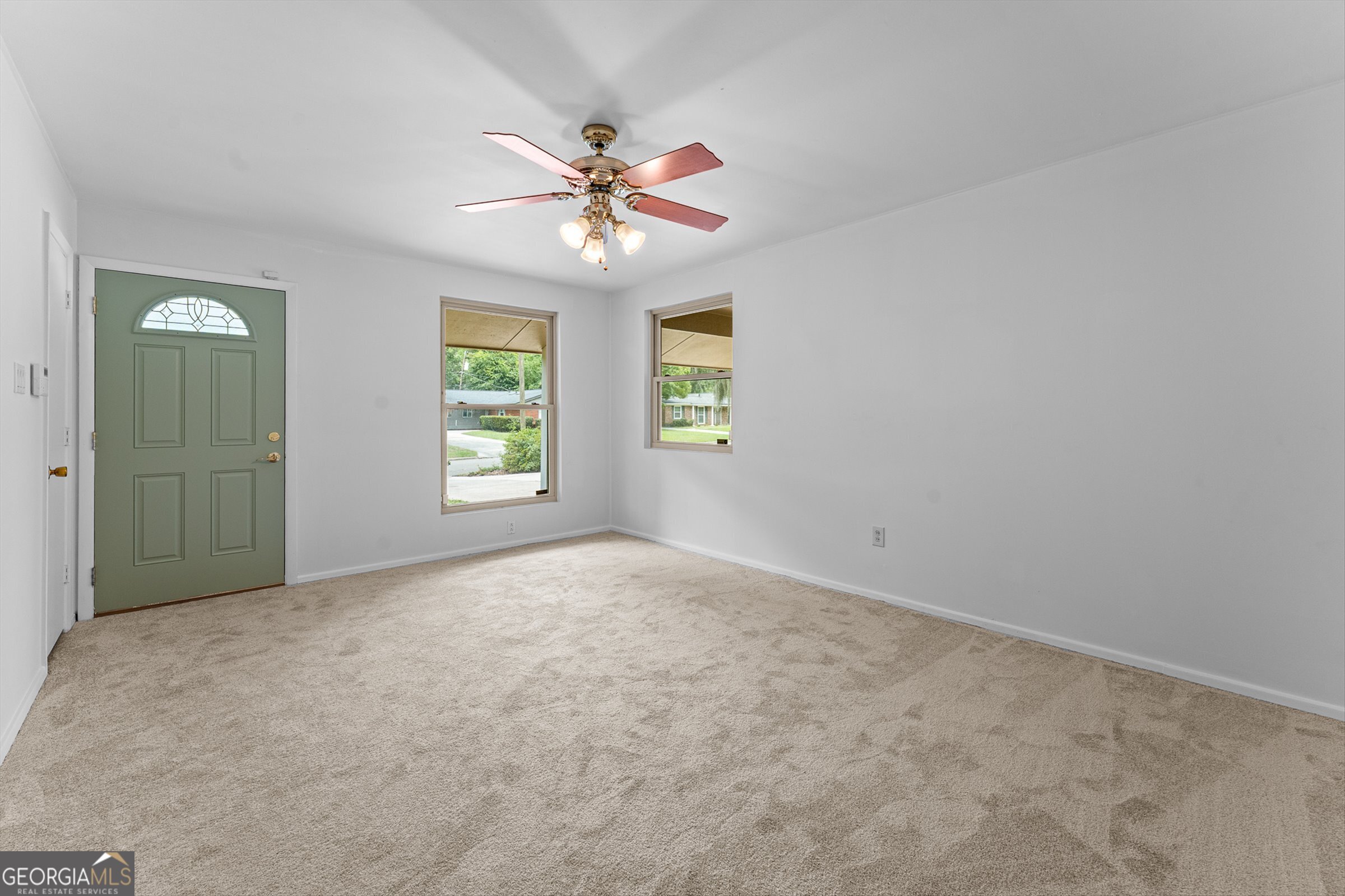417 Willow Road Property Photo 3