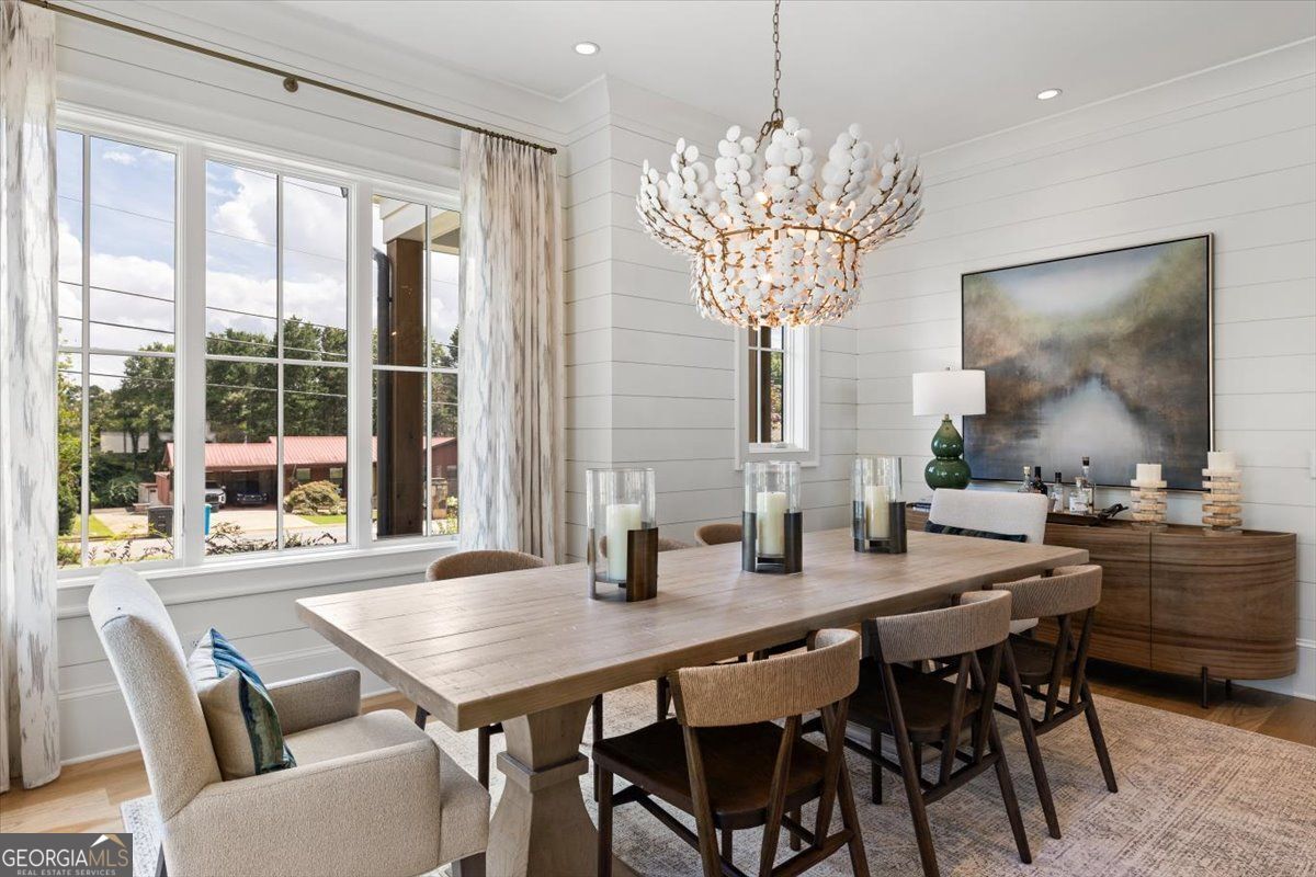 205 Thomas Circle Property Photo 27