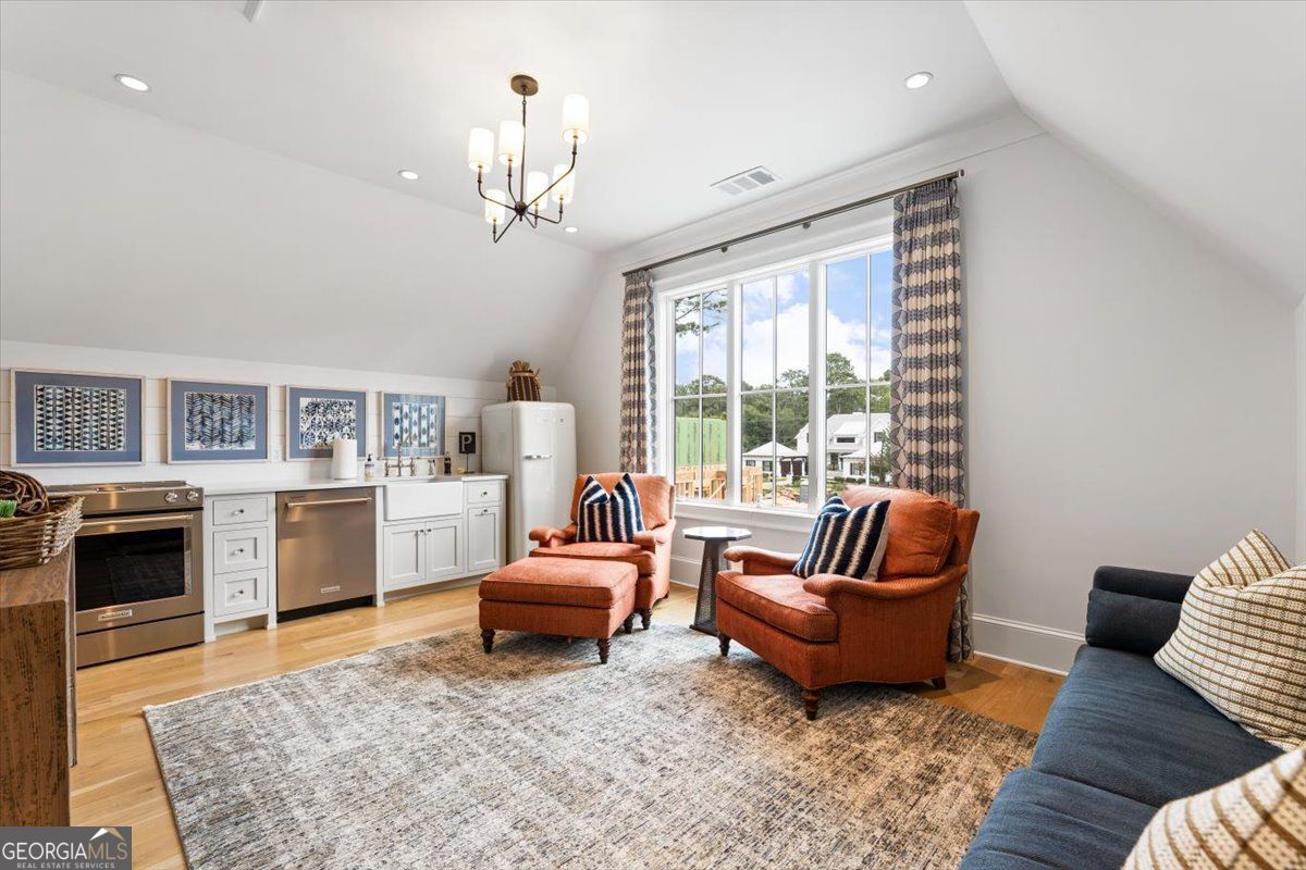 205 Thomas Circle Property Photo 84