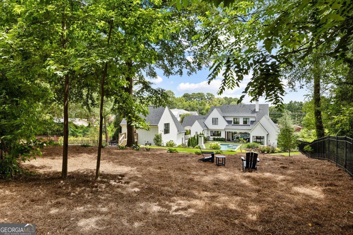 205 Thomas Circle Property Photo 90