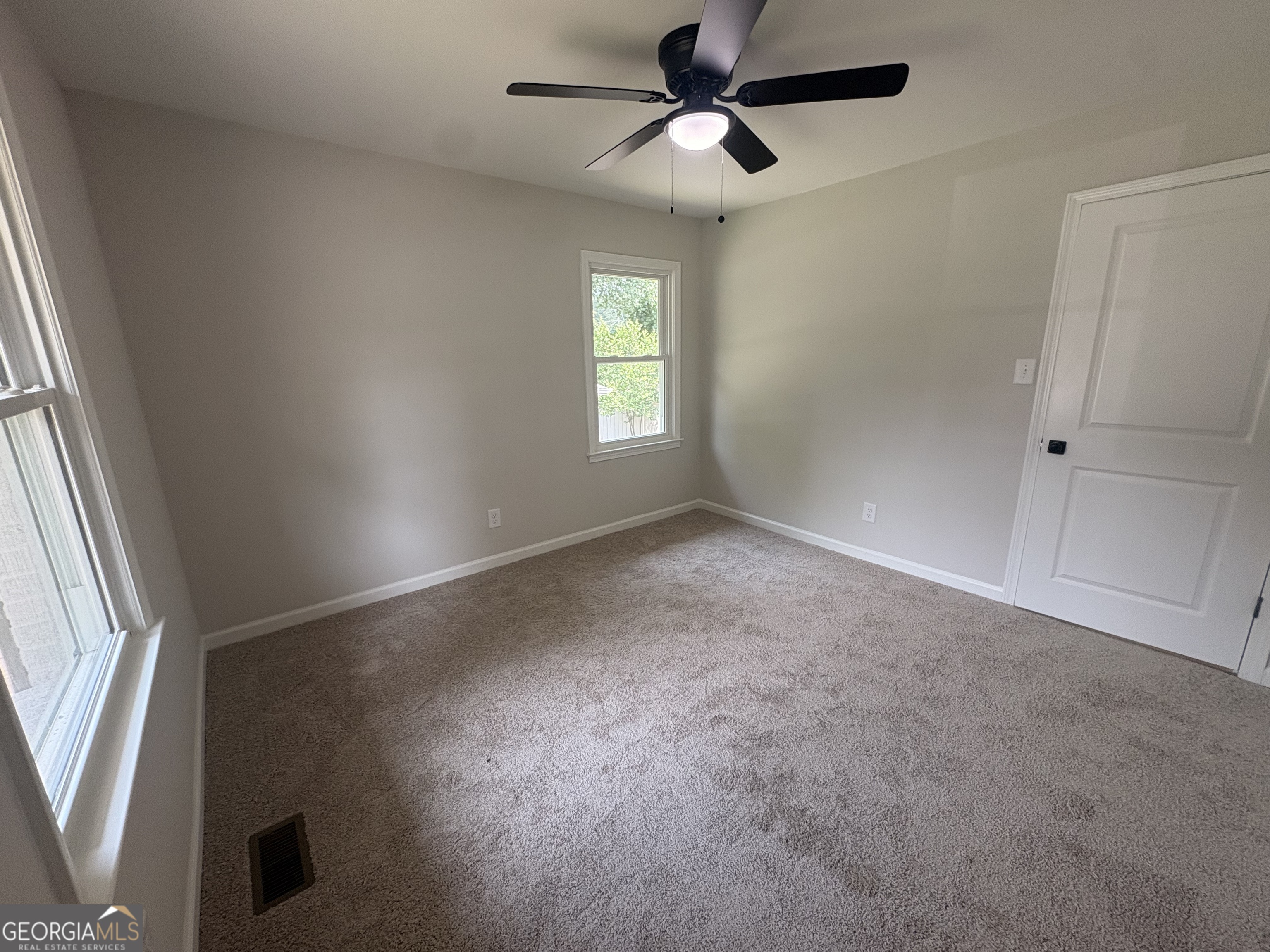 237 S Myrtle Street Property Photo 13