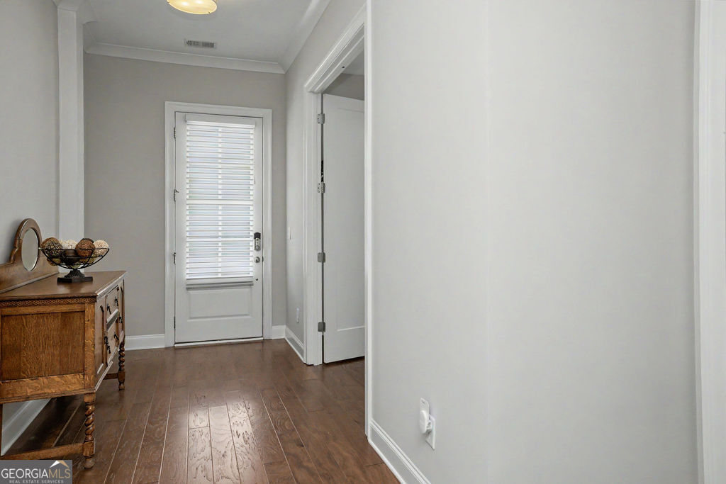 108 Bandon Way Property Photo 12