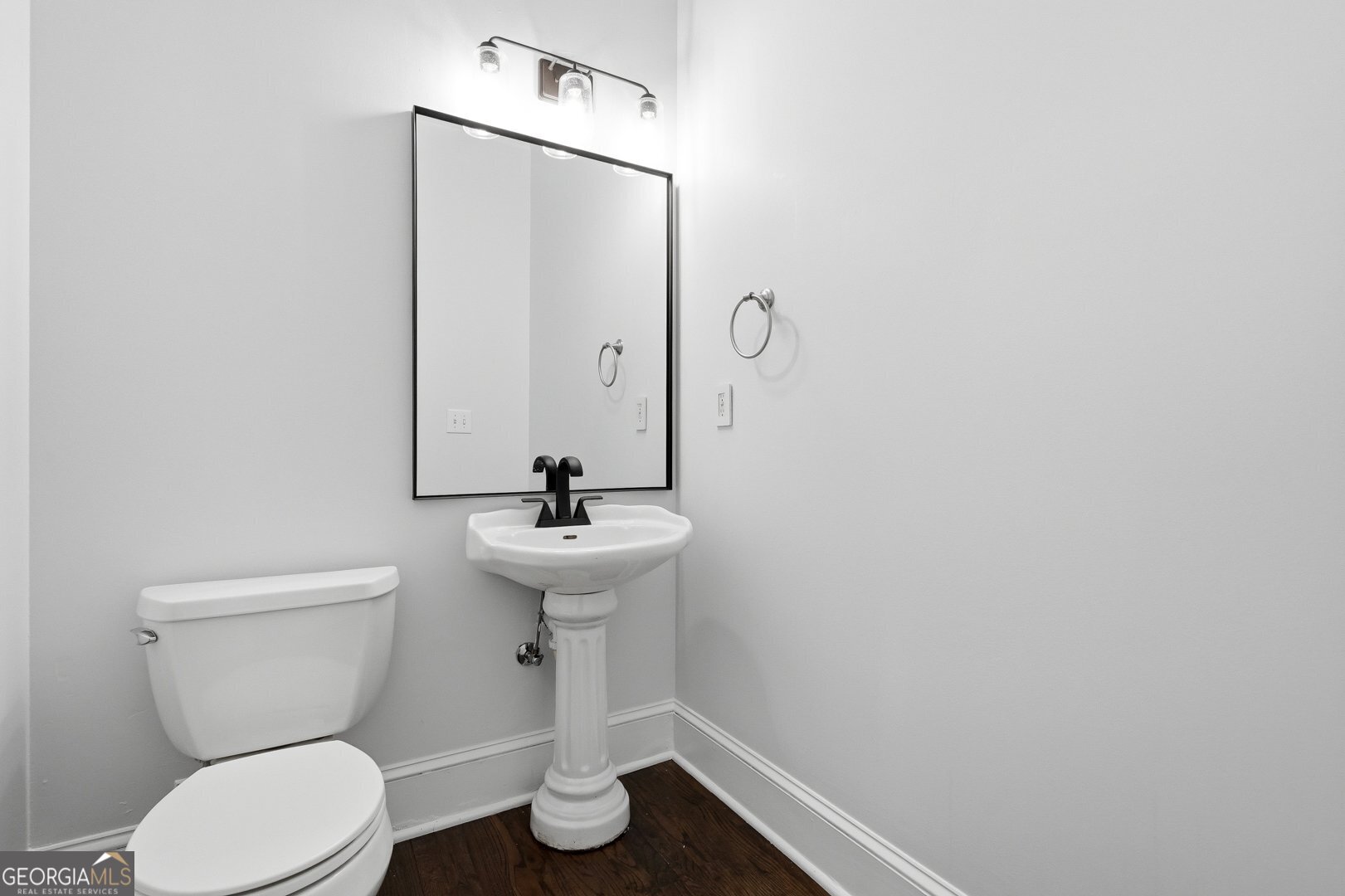 28 Saint Ives Way Property Photo 16
