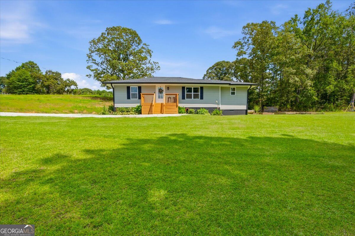 80 Hand Road Property Photo 4