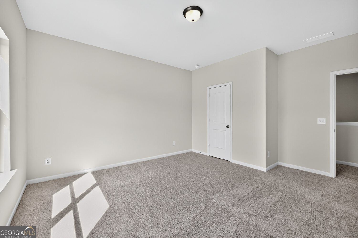 139 Shire Loop Property Photo 2