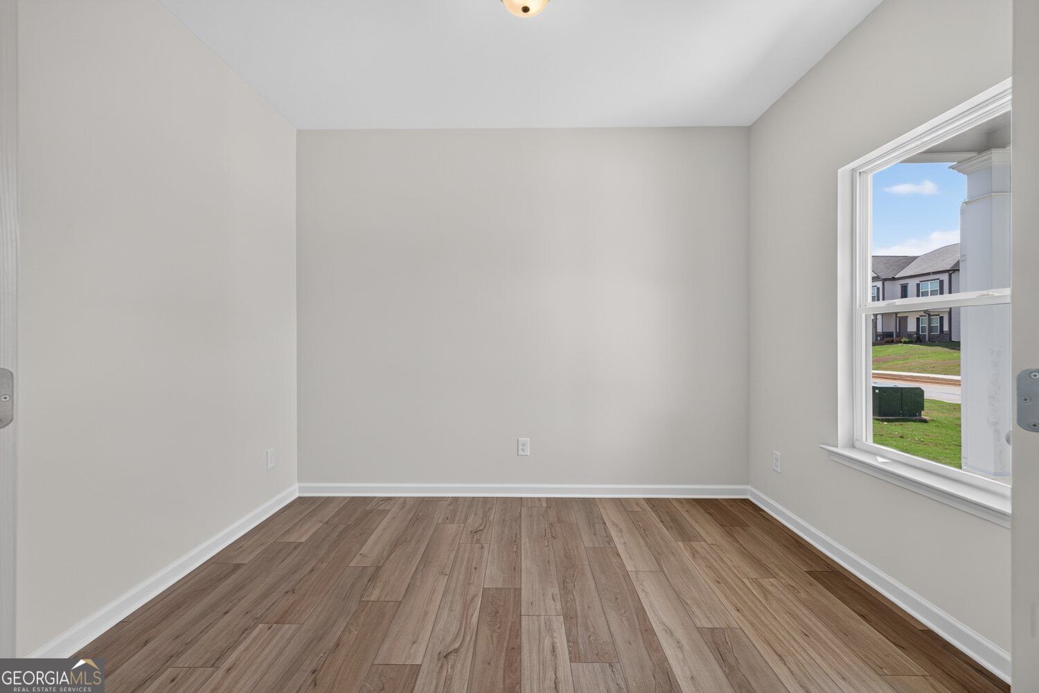 139 Shire Loop Property Photo 13