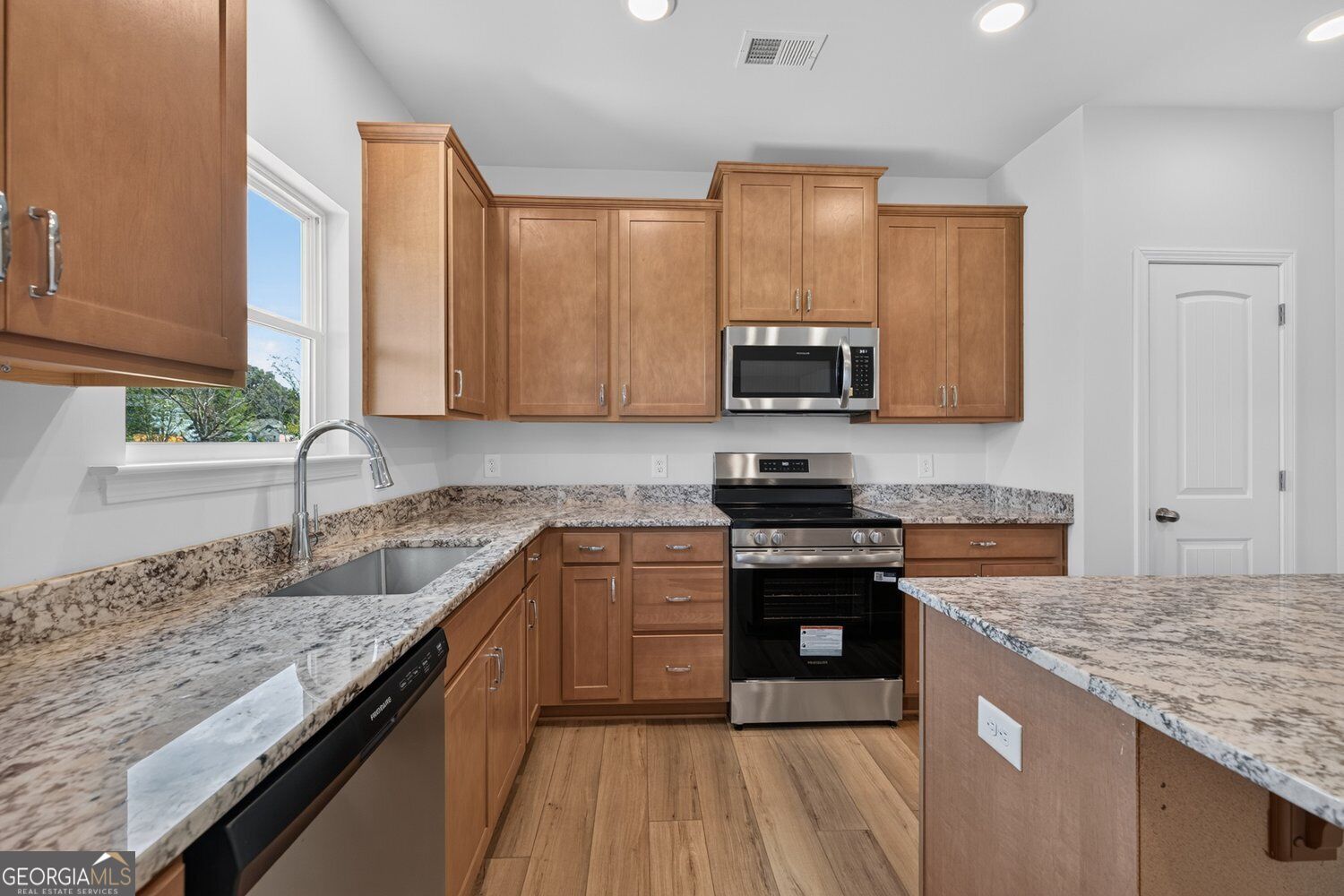 139 Shire Loop Property Photo 21