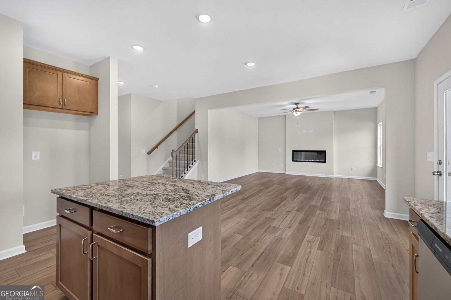 139 Shire Loop Property Photo 24