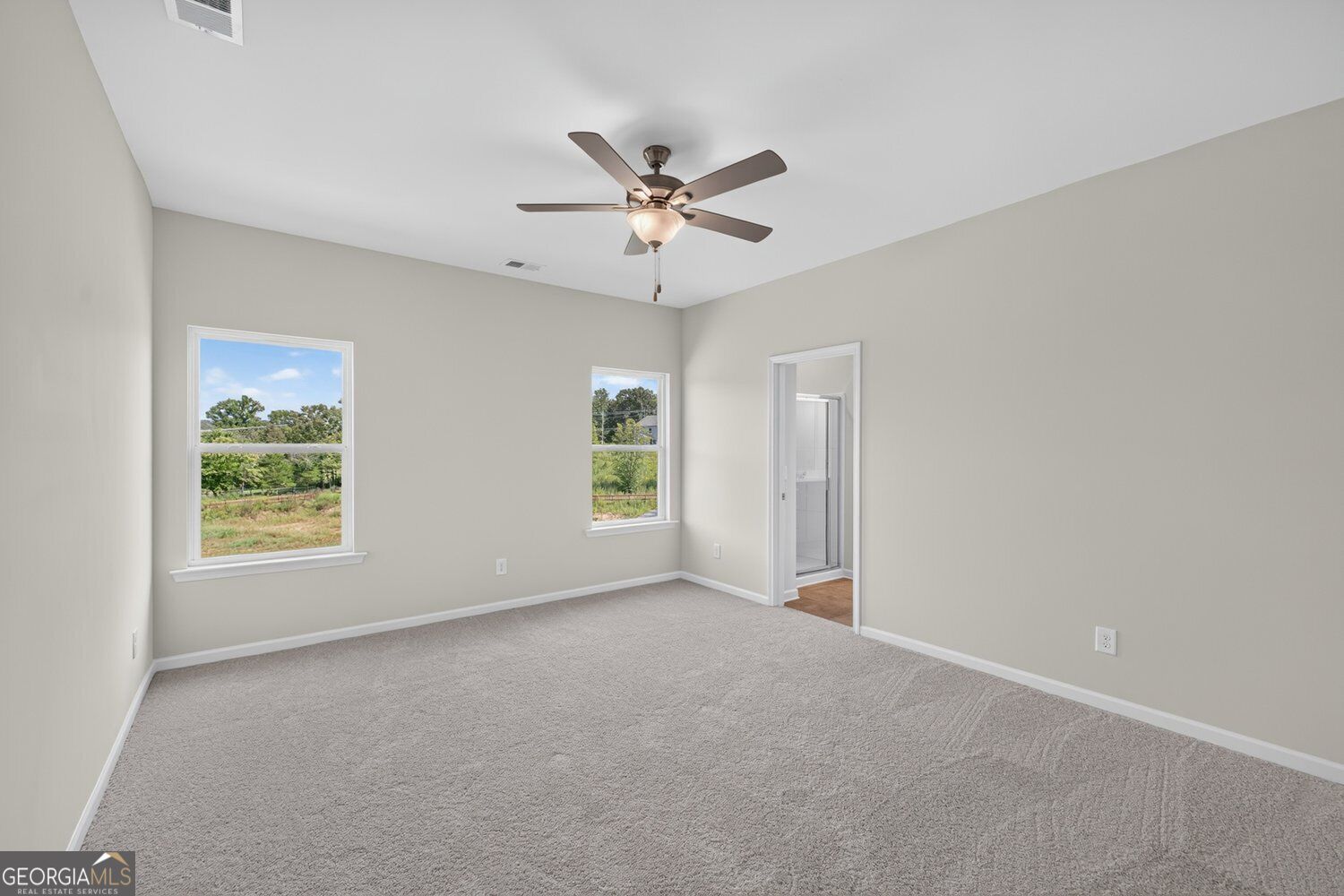 139 Shire Loop Property Photo 28