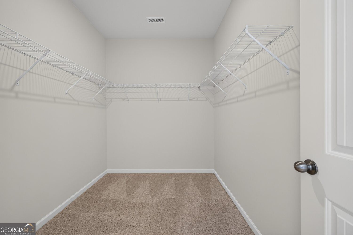 139 Shire Loop Property Photo 36