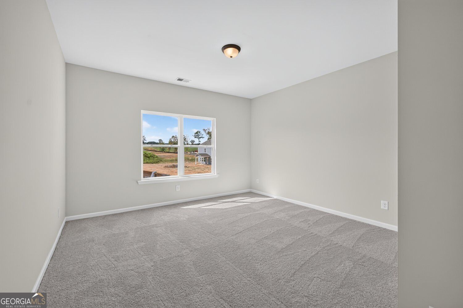 139 Shire Loop Property Photo 37