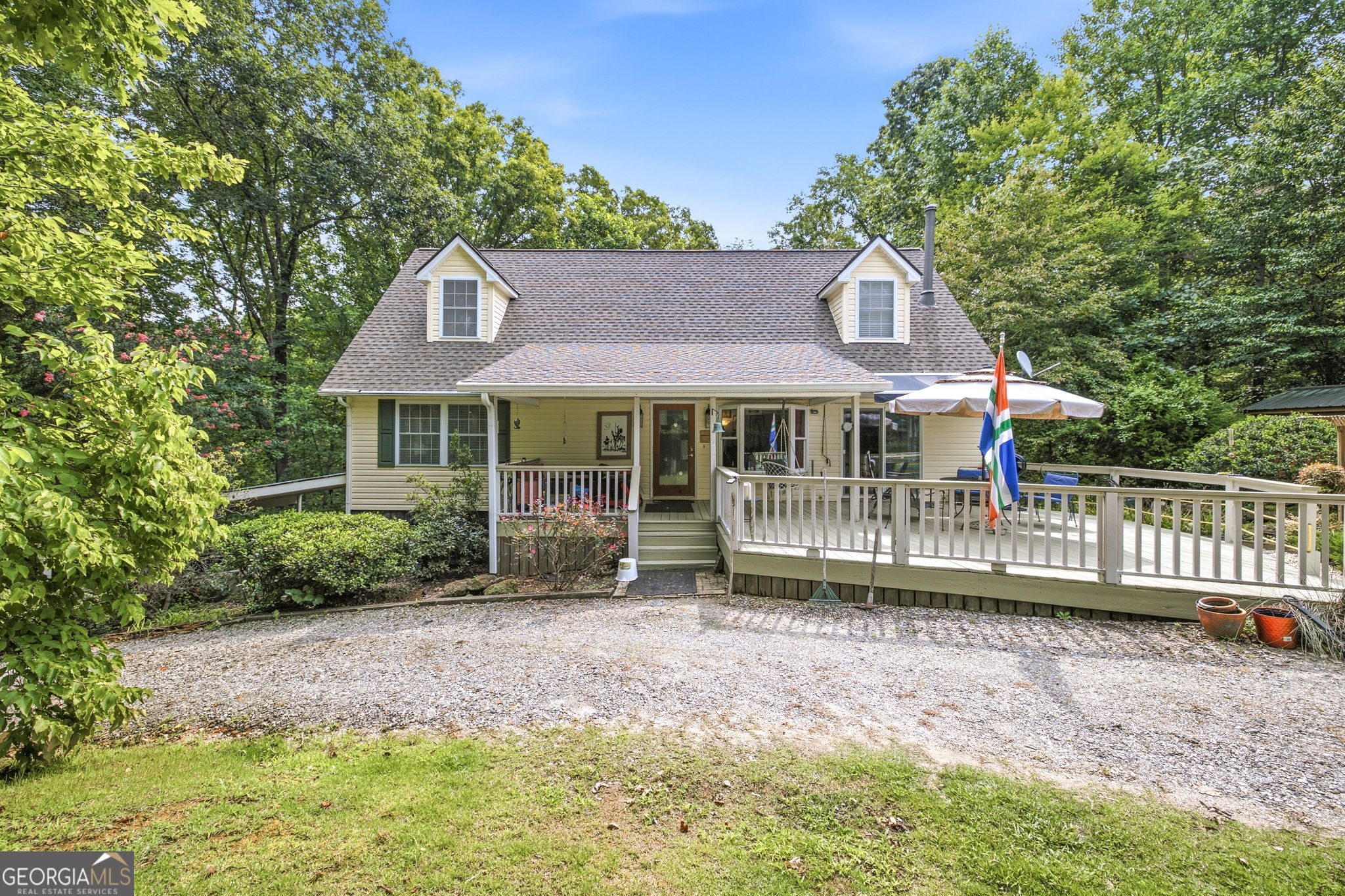 975 Chattahoochee Way Property Photo 1