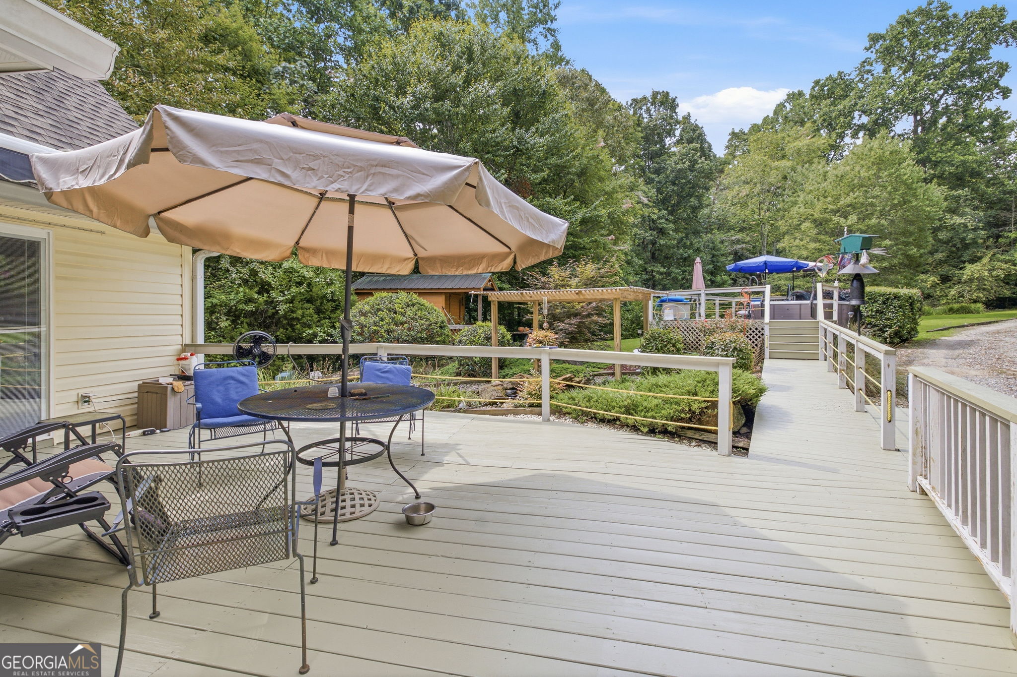 975 Chattahoochee Way Property Photo 3
