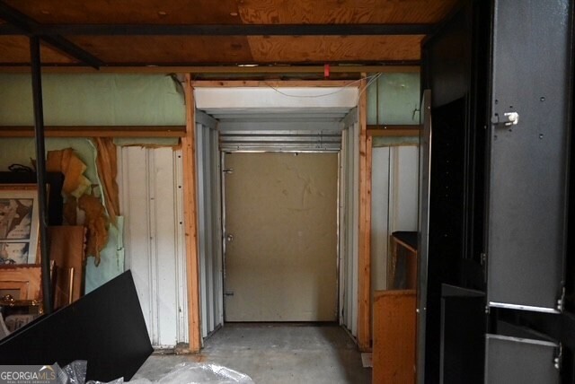 435 S Main Street Property Photo 15
