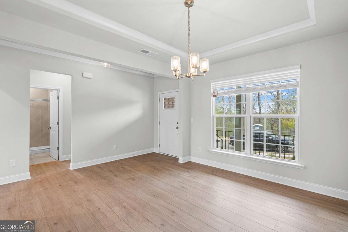 4865 Rosarian Drive Property Photo 4