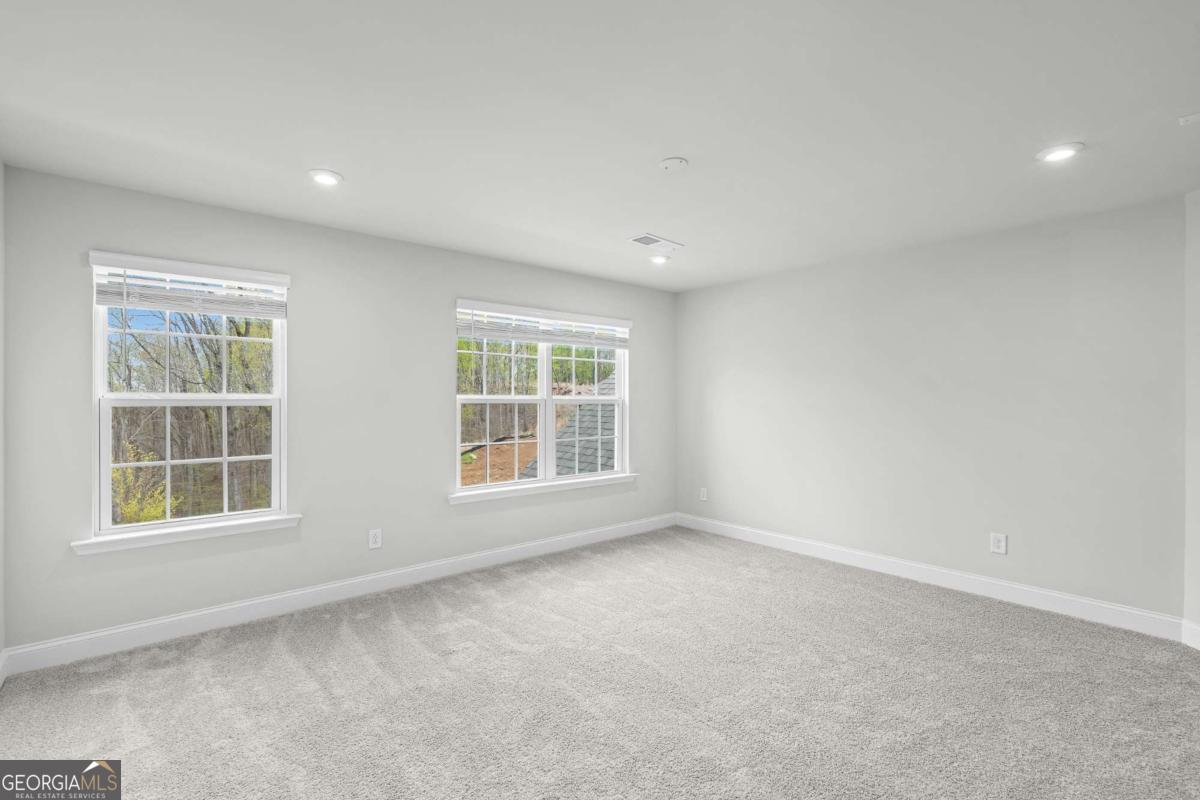 4865 Rosarian Drive Property Photo 12