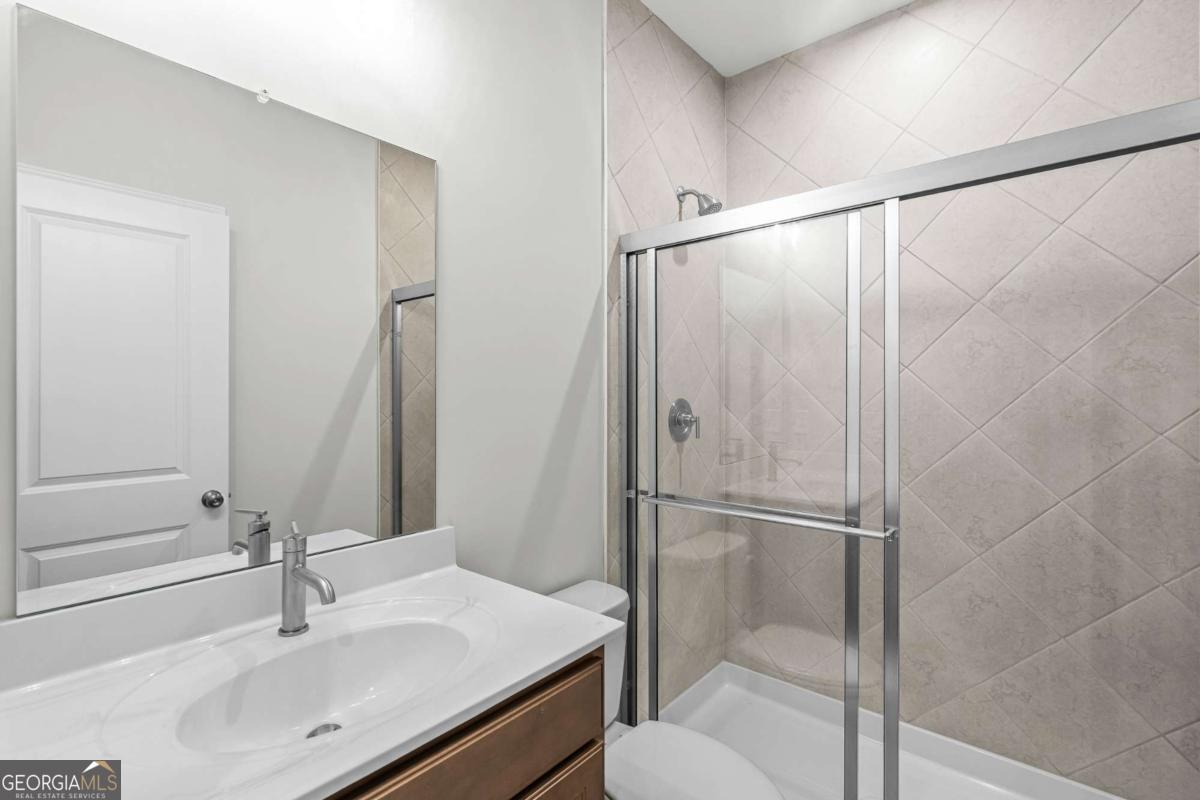 4865 Rosarian Drive Property Photo 19