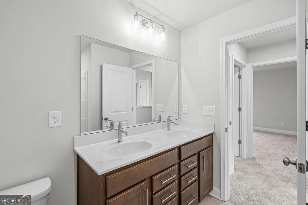 4865 Rosarian Drive Property Photo 20