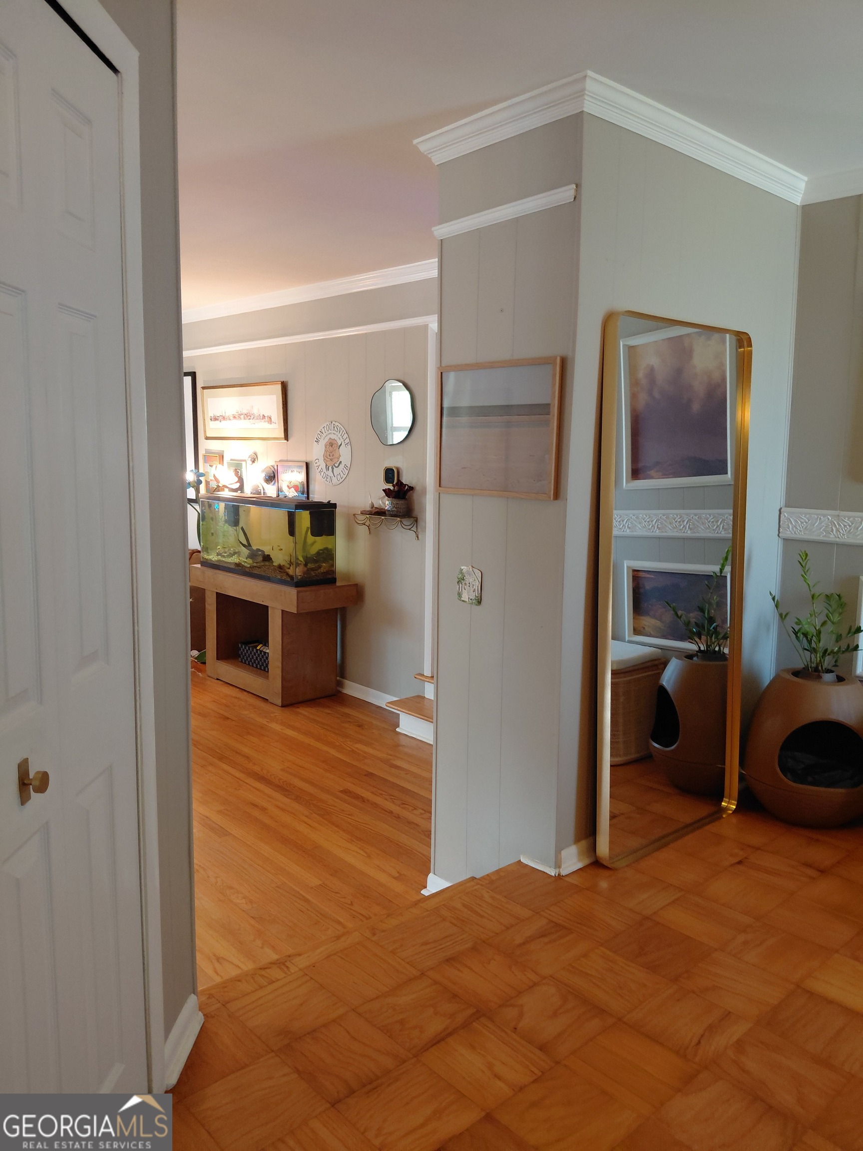 460 S College Street Property Photo 2