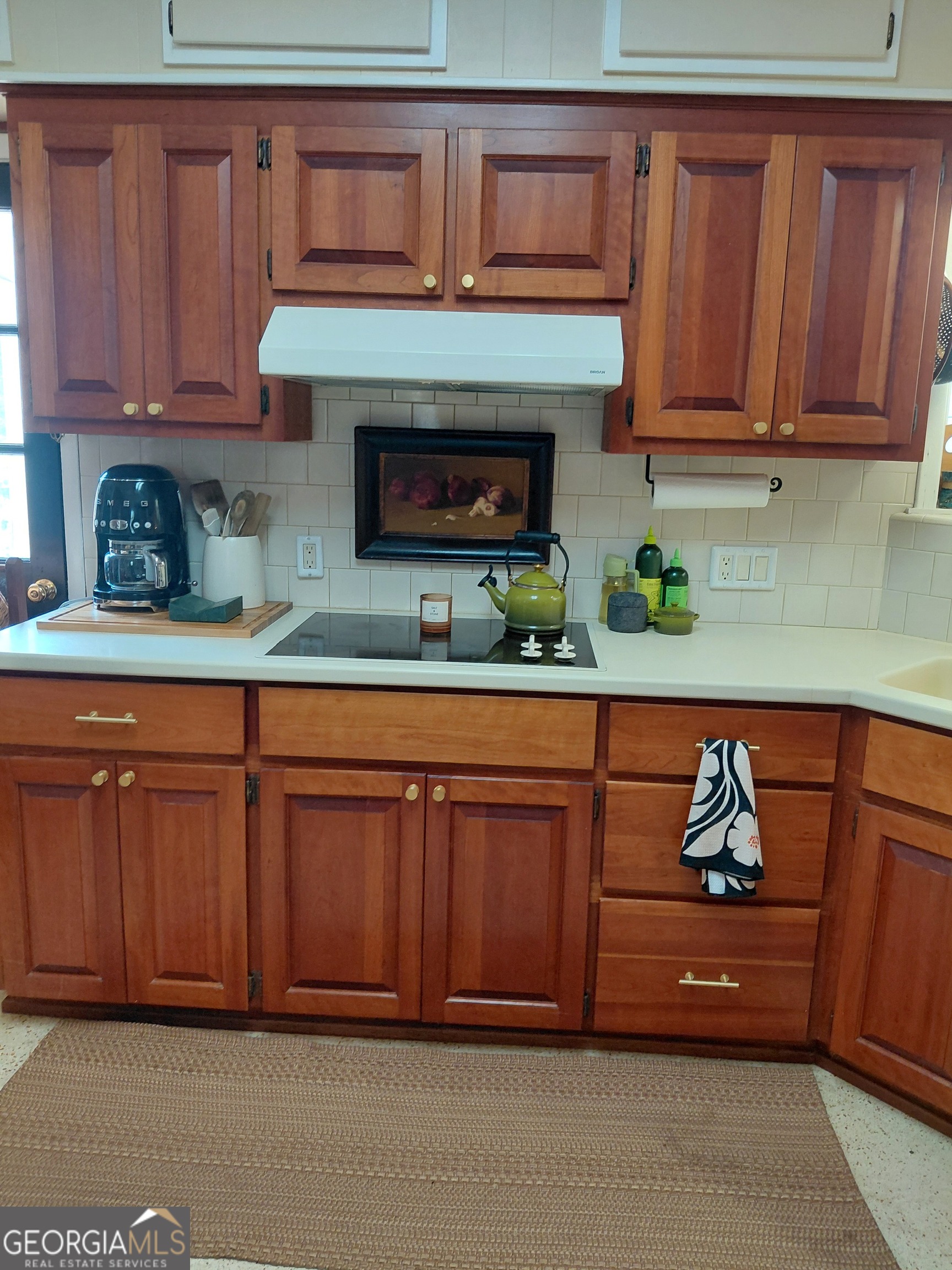 460 S College Street Property Photo 6
