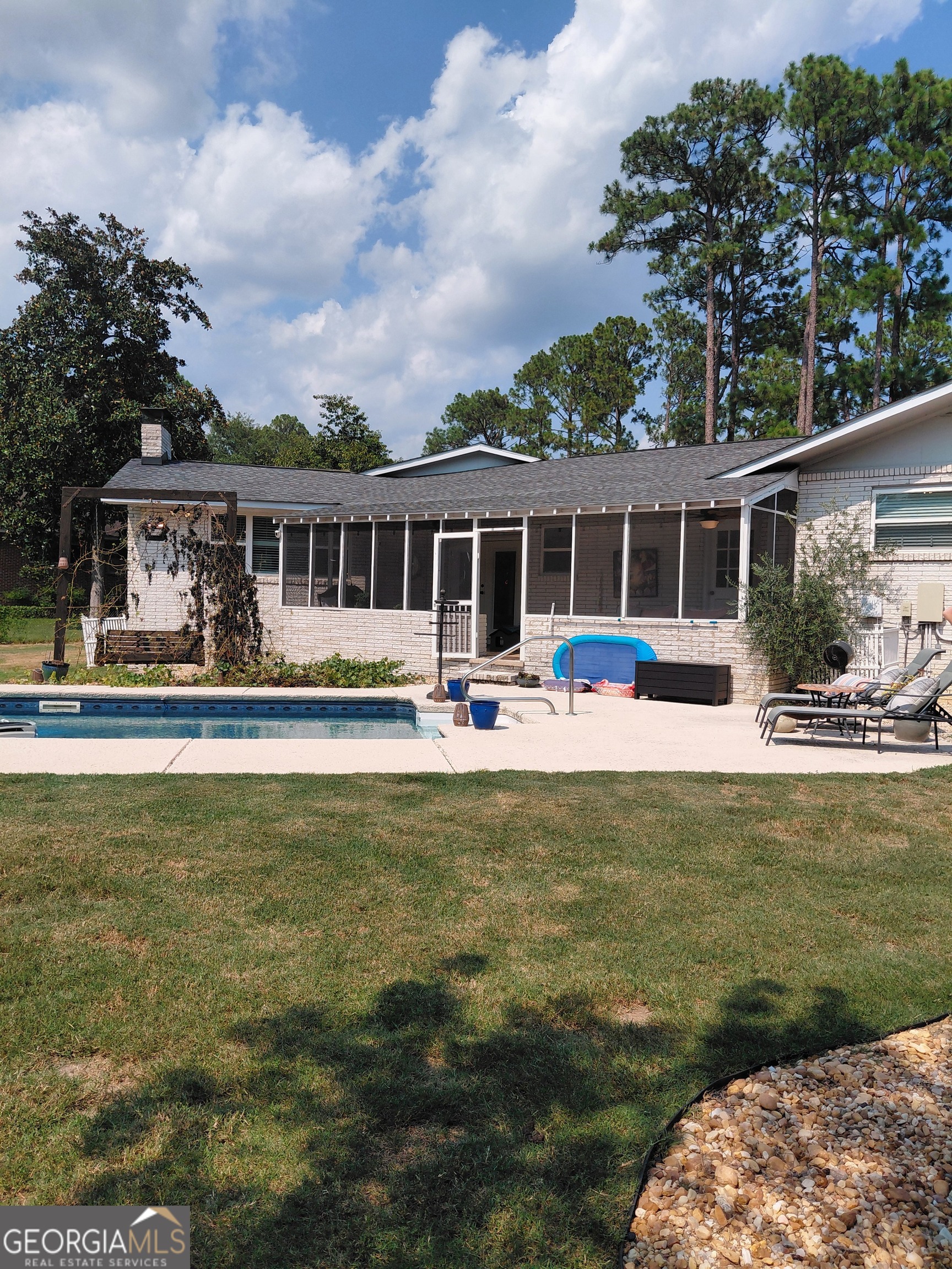 460 S College Street Property Photo 10