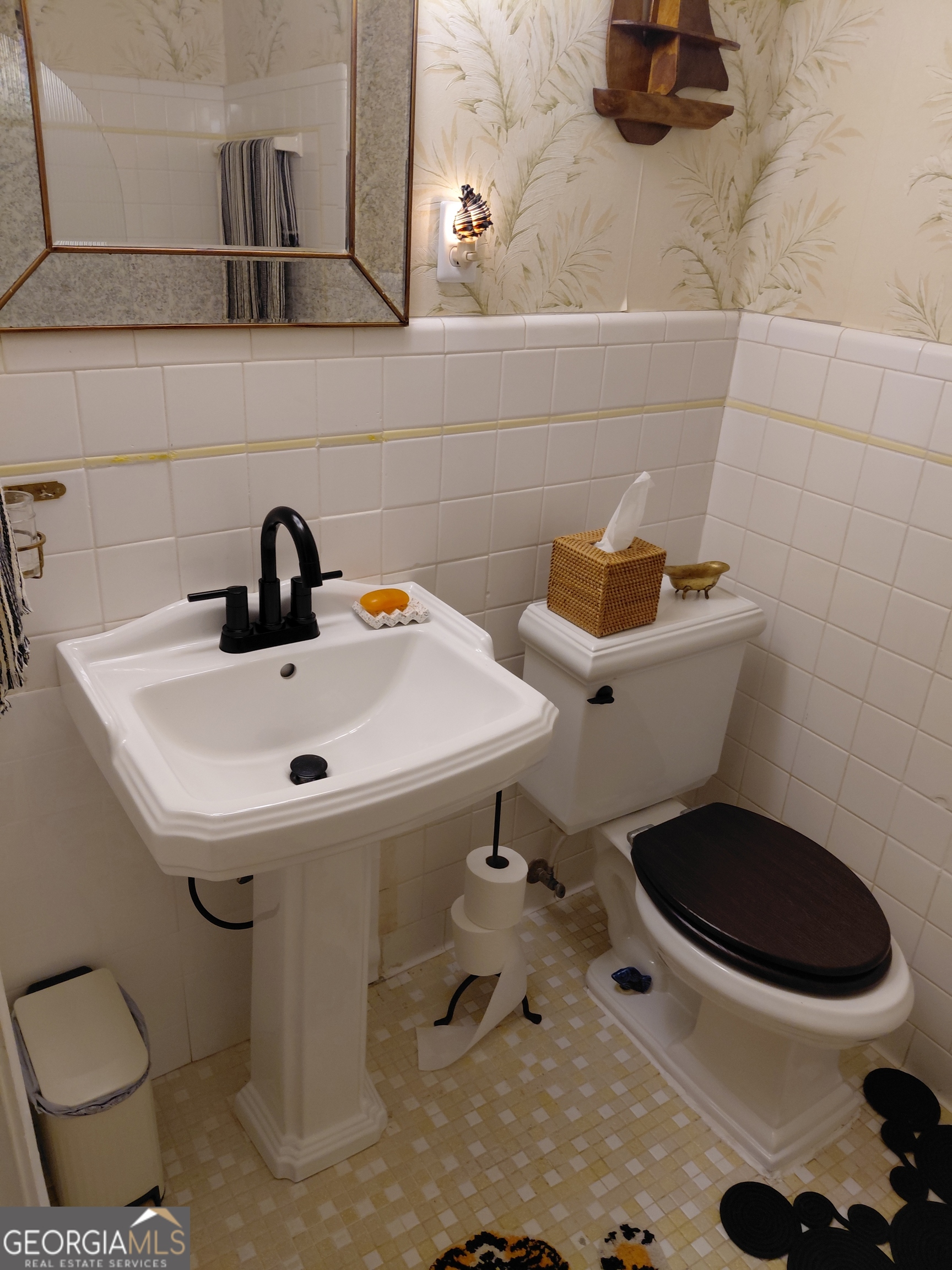 460 S College Street Property Photo 48