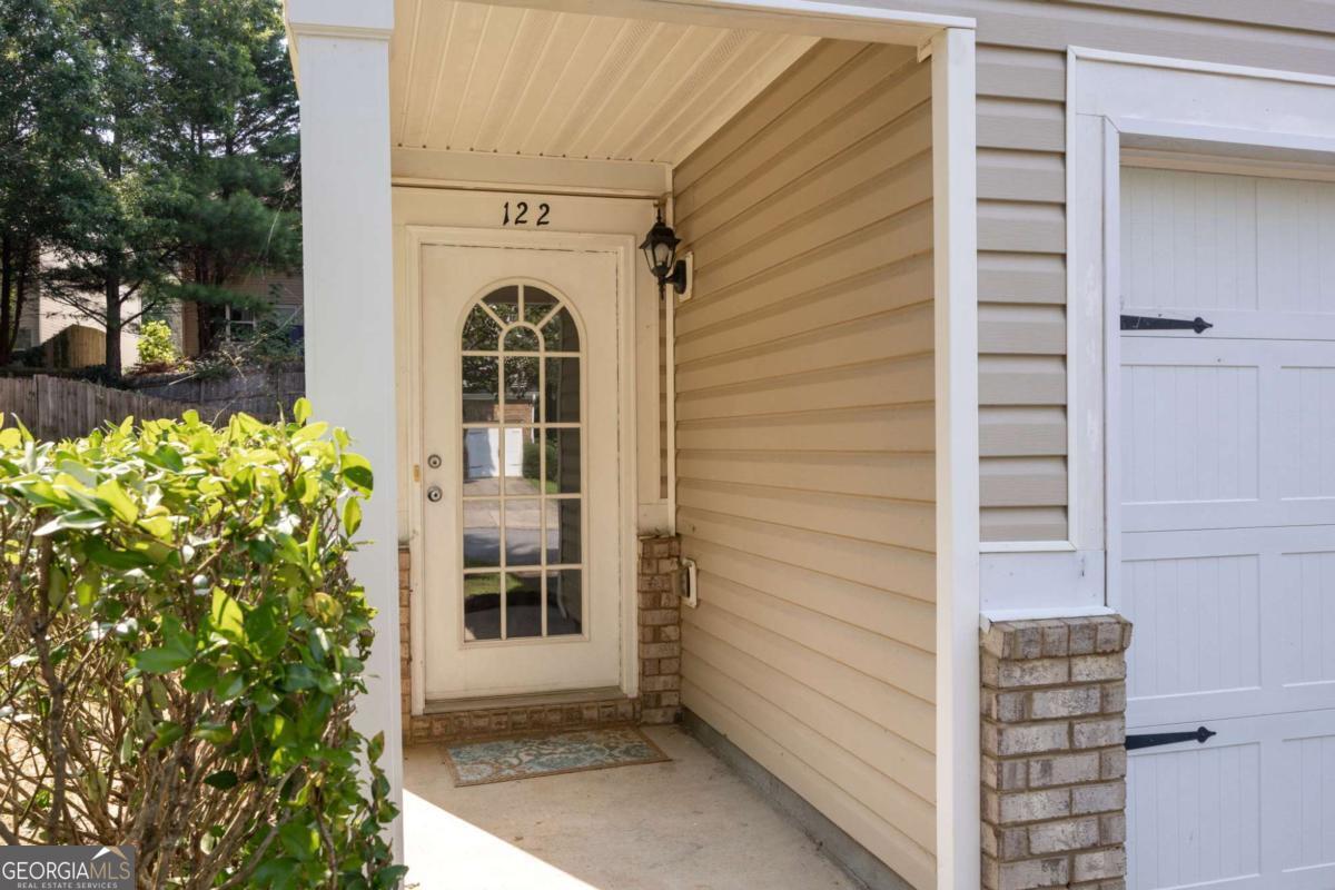 122 Hidden Creek Property Photo 3