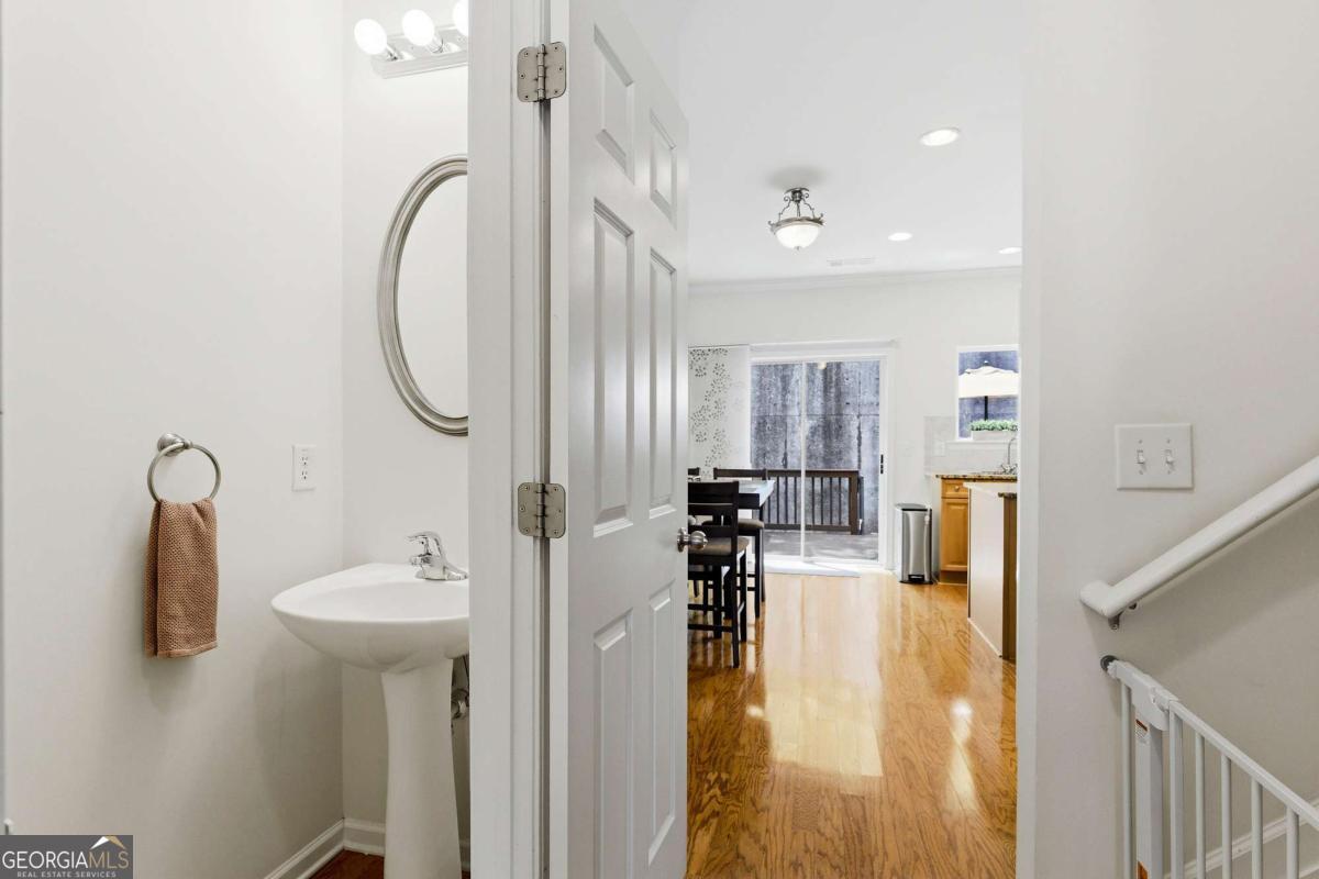 1524 Liberty Parkway Nw Property Photo 9
