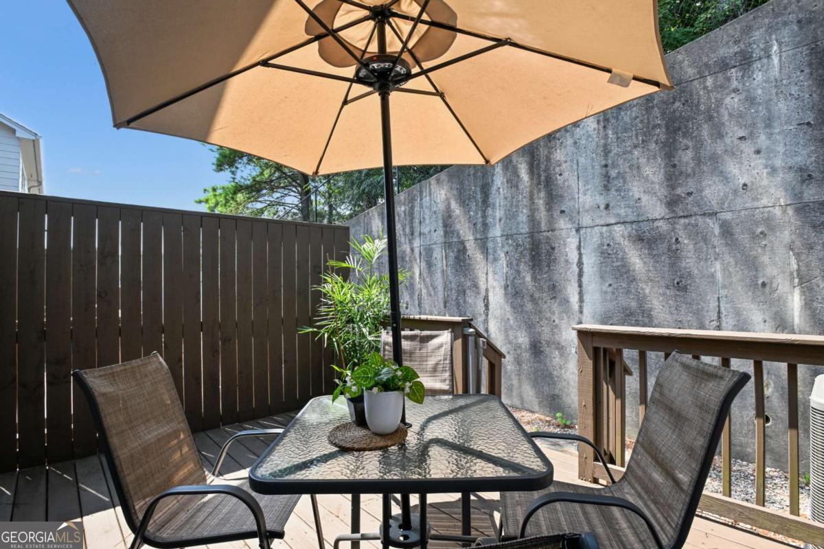 1524 Liberty Parkway Nw Property Photo 21