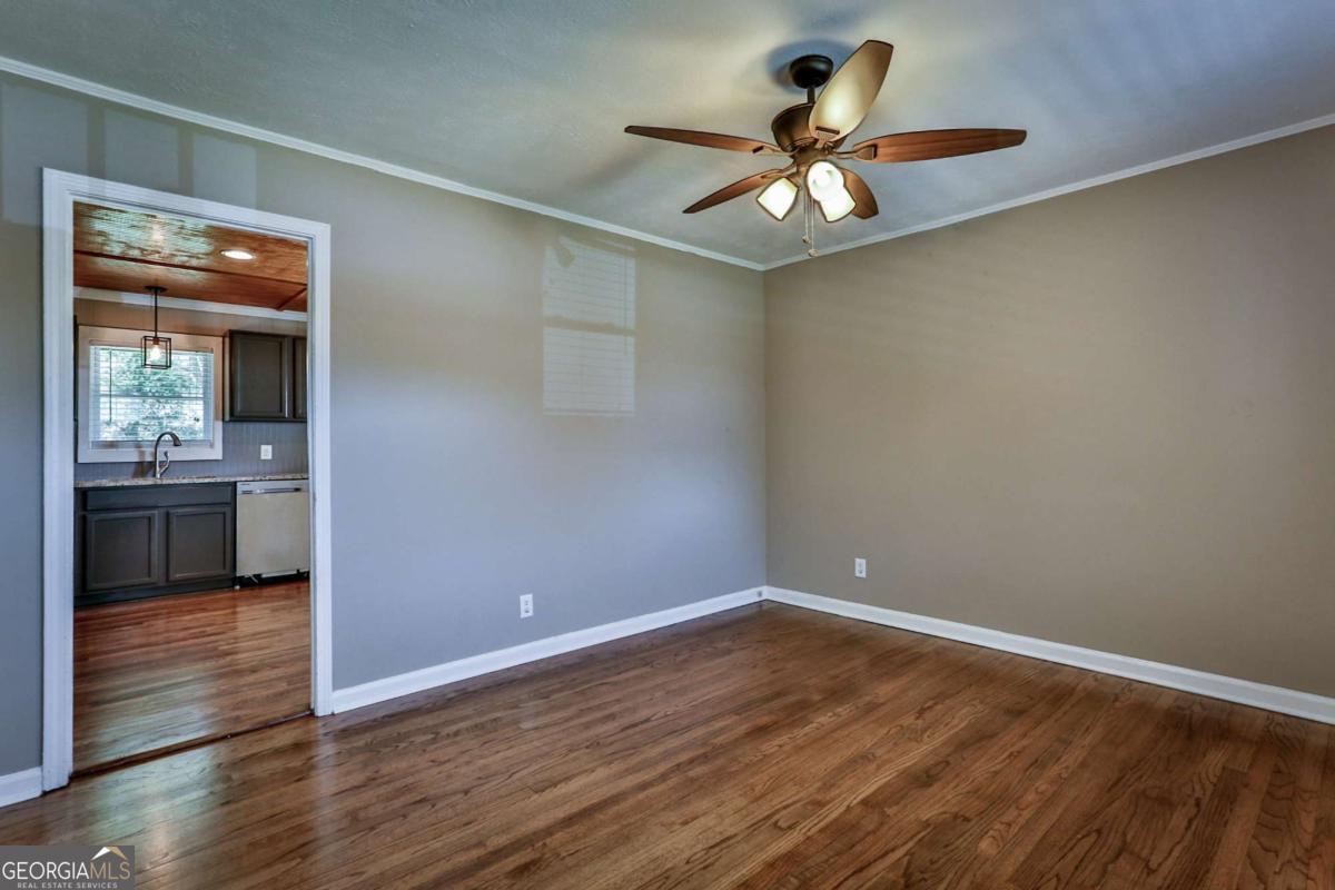 680 North Avenue Property Photo 8