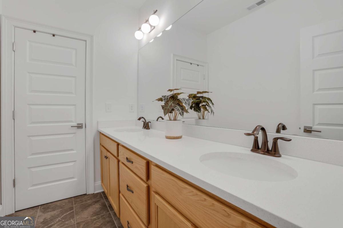 2356 Tilbury Drive Property Photo 46
