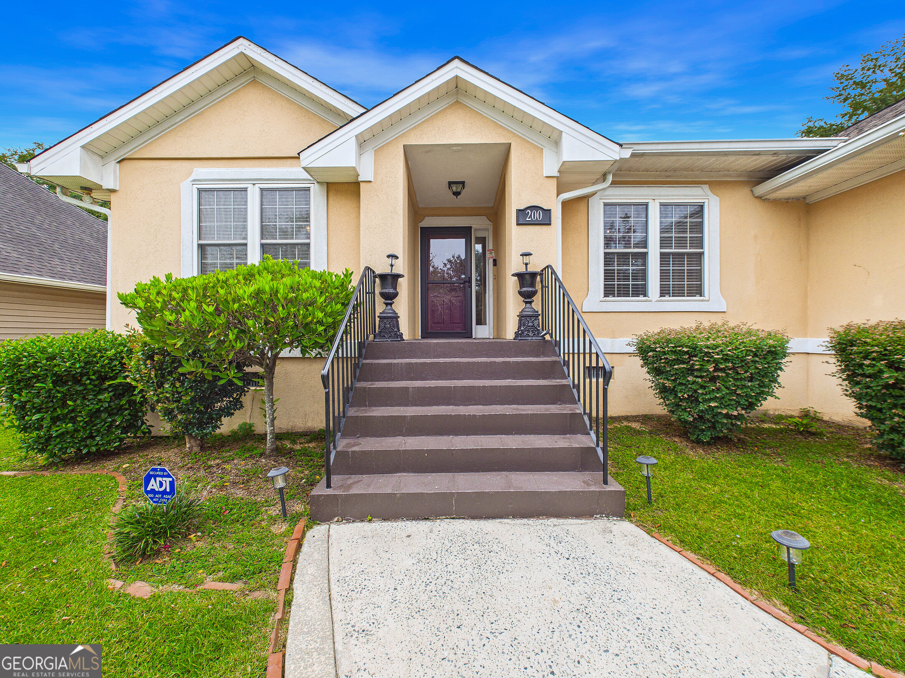200 Autumn Trace Court Property Photo 2