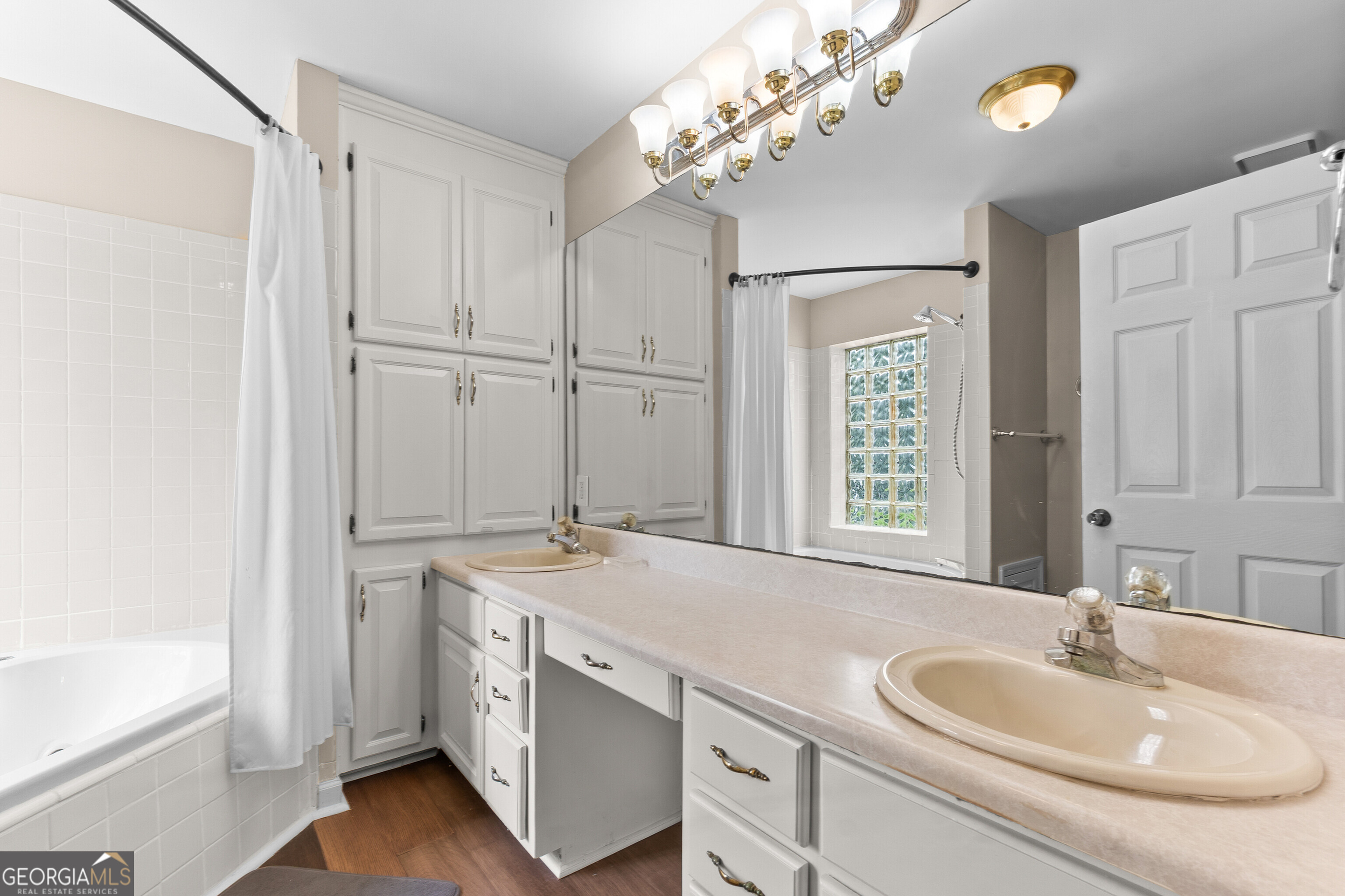 200 Autumn Trace Court Property Photo 16