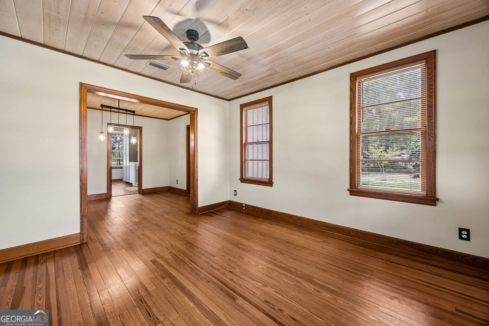 283 First Street Property Photo 14