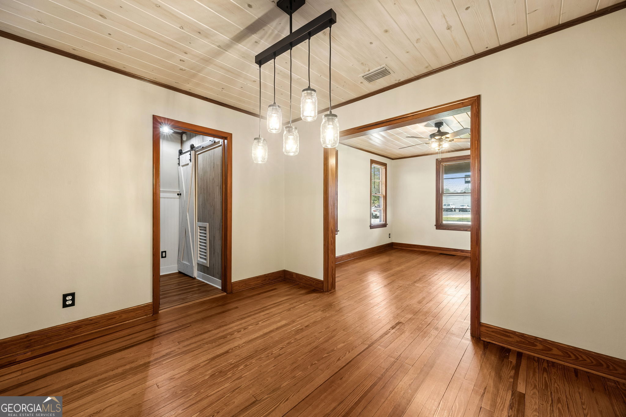 283 First Street Property Photo 17