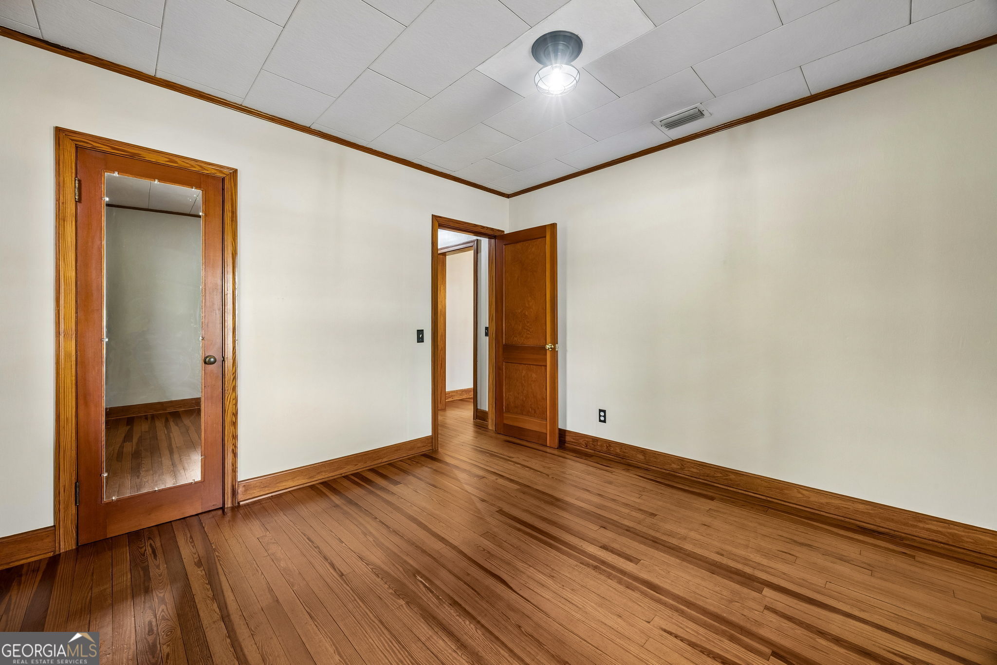 283 First Street Property Photo 34