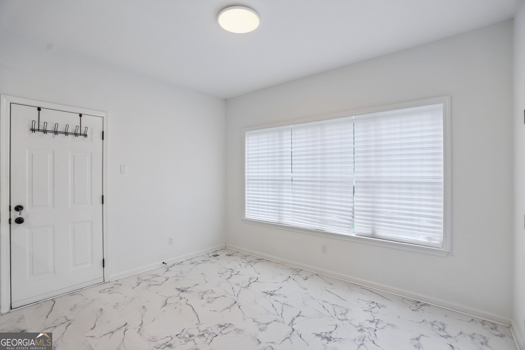 300 Harcourt Place Property Photo 10