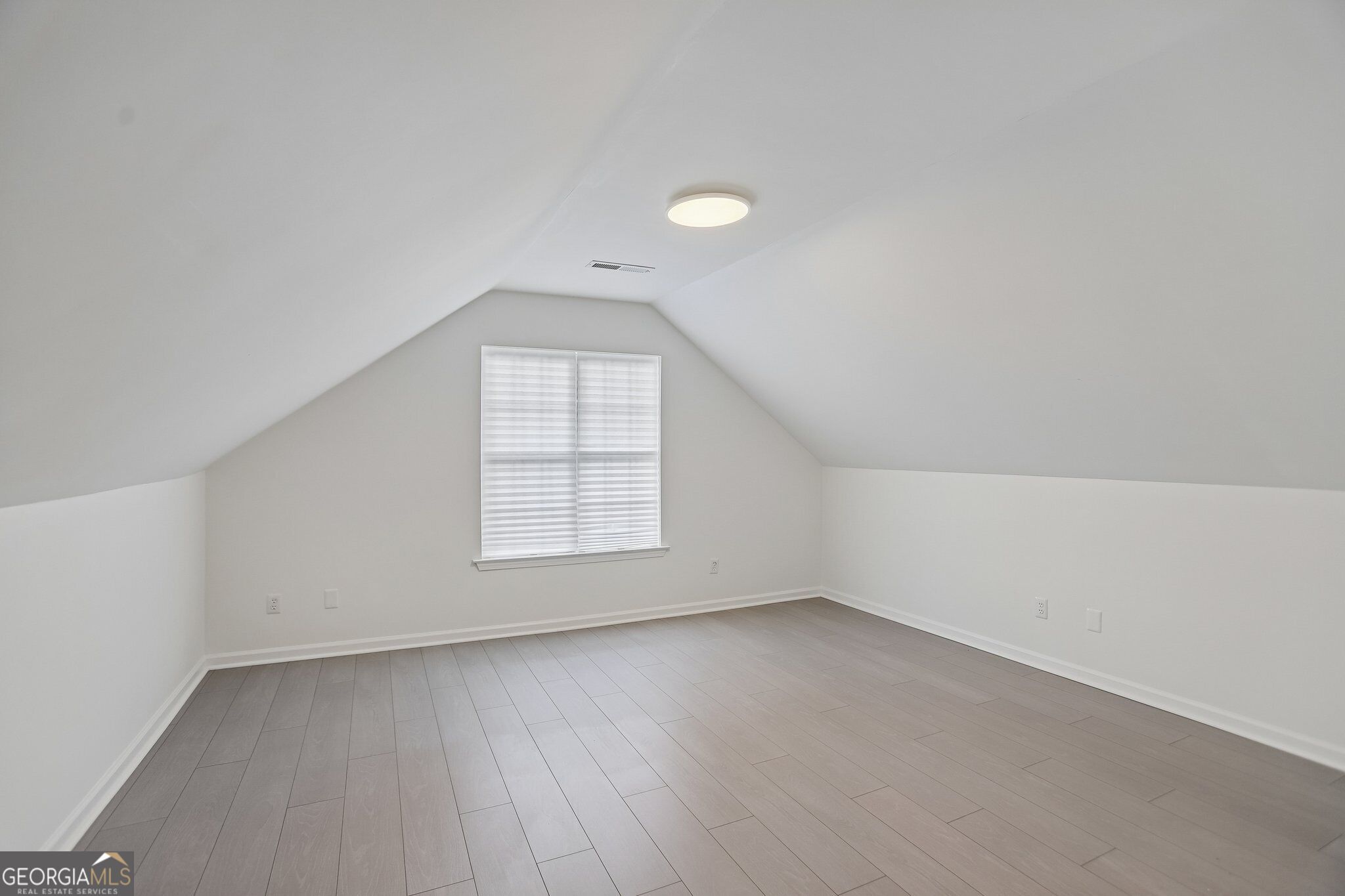 300 Harcourt Place Property Photo 17