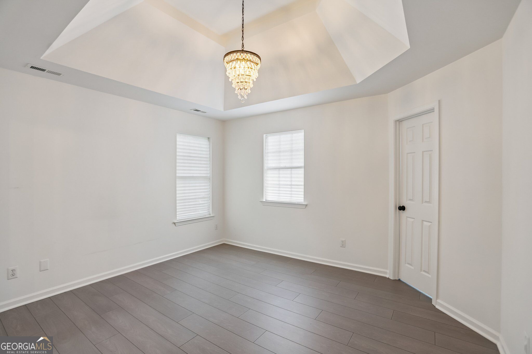 300 Harcourt Place Property Photo 24