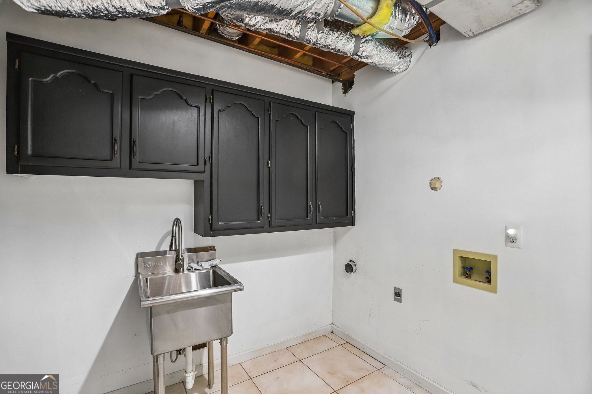 300 Harcourt Place Property Photo 29