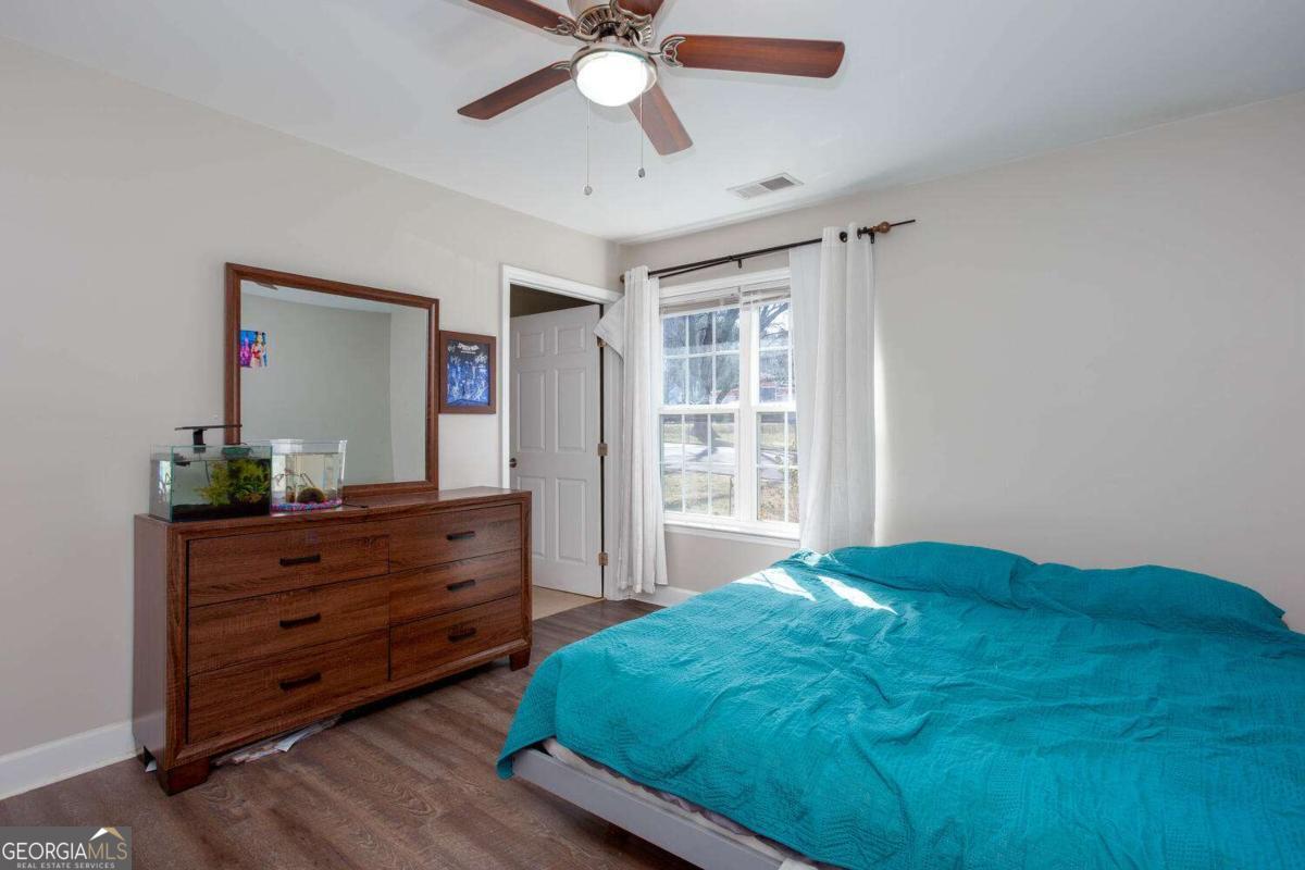 6 Pollock Street Sw Property Photo 5