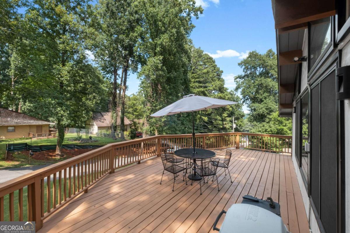 2455 Hawk Creek Trail Property Photo 25