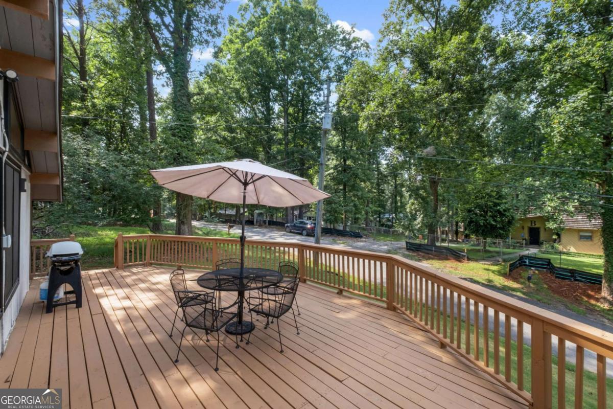 2455 Hawk Creek Trail Property Photo 27