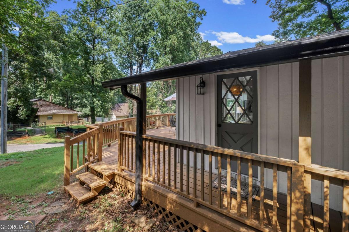 2455 Hawk Creek Trail Property Photo 28