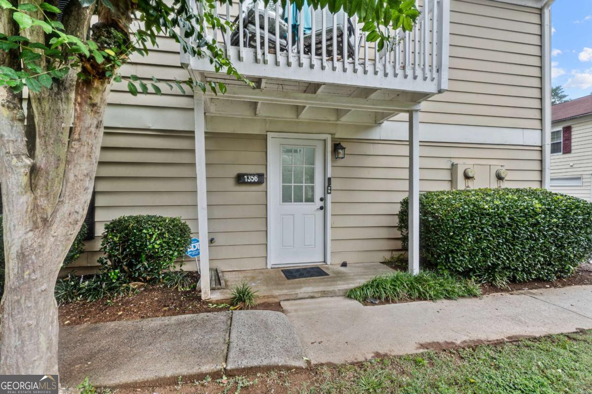 1356 Old Coach Road Sw Property Photo 2
