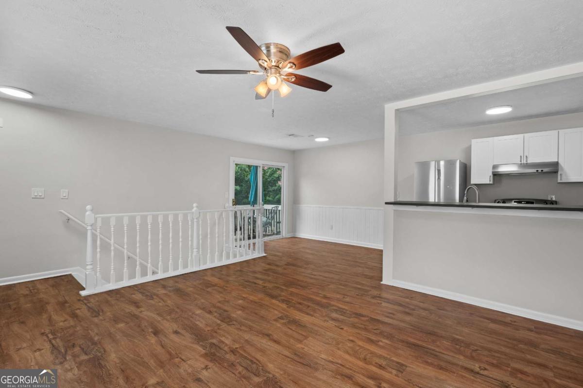 1356 Old Coach Road Sw Property Photo 4