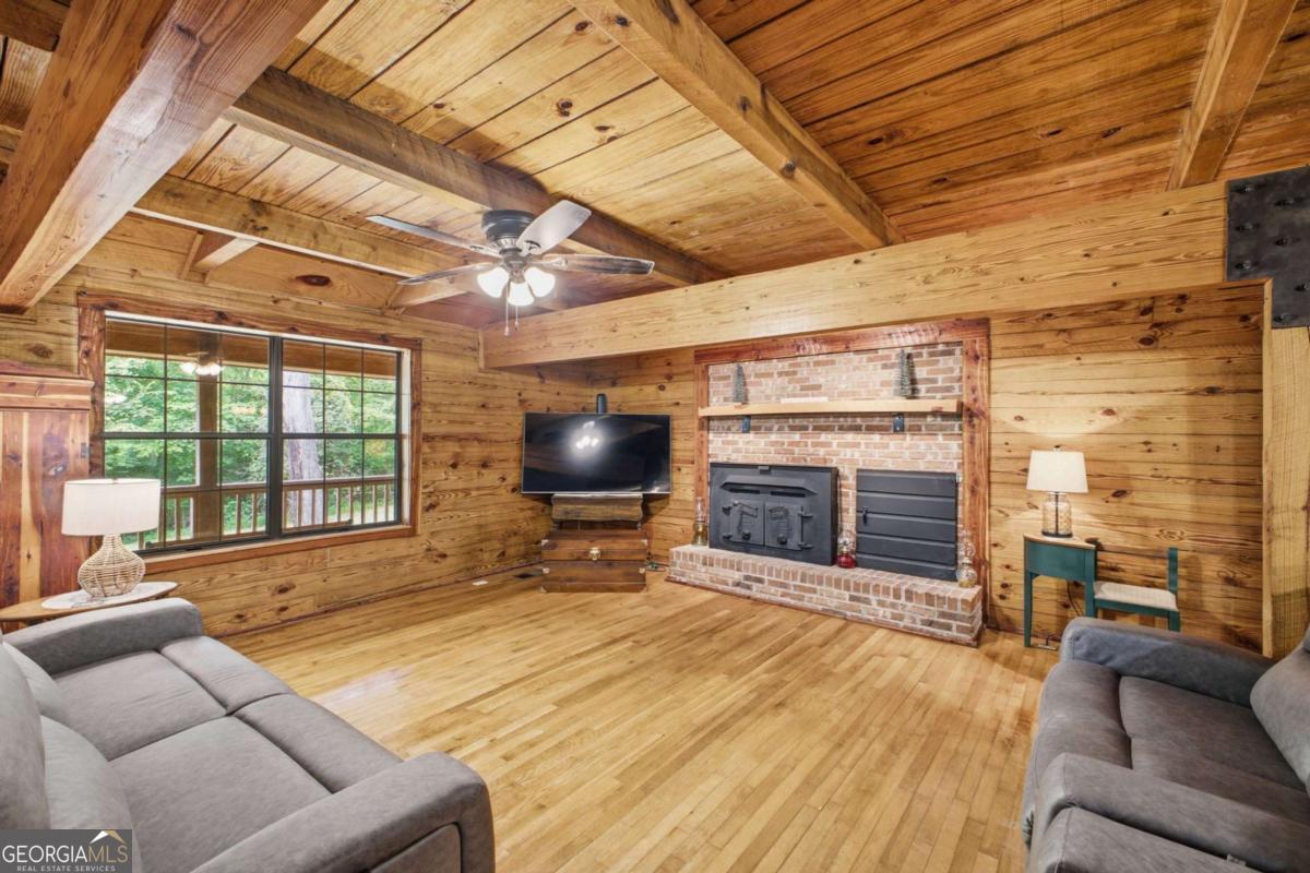 206 Henson Road Sw Property Photo 3