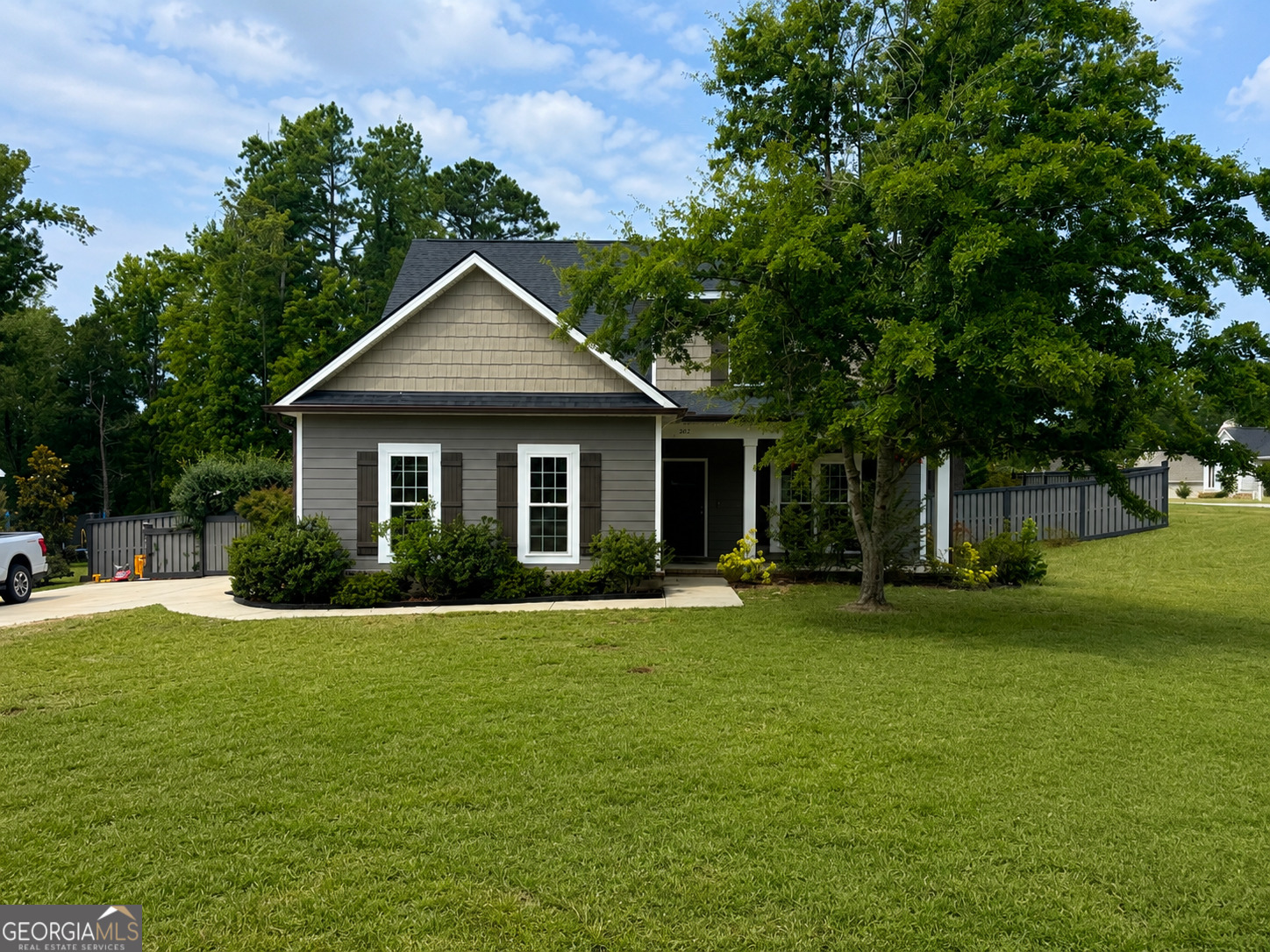 202 Tannery Lane Property Photo 1